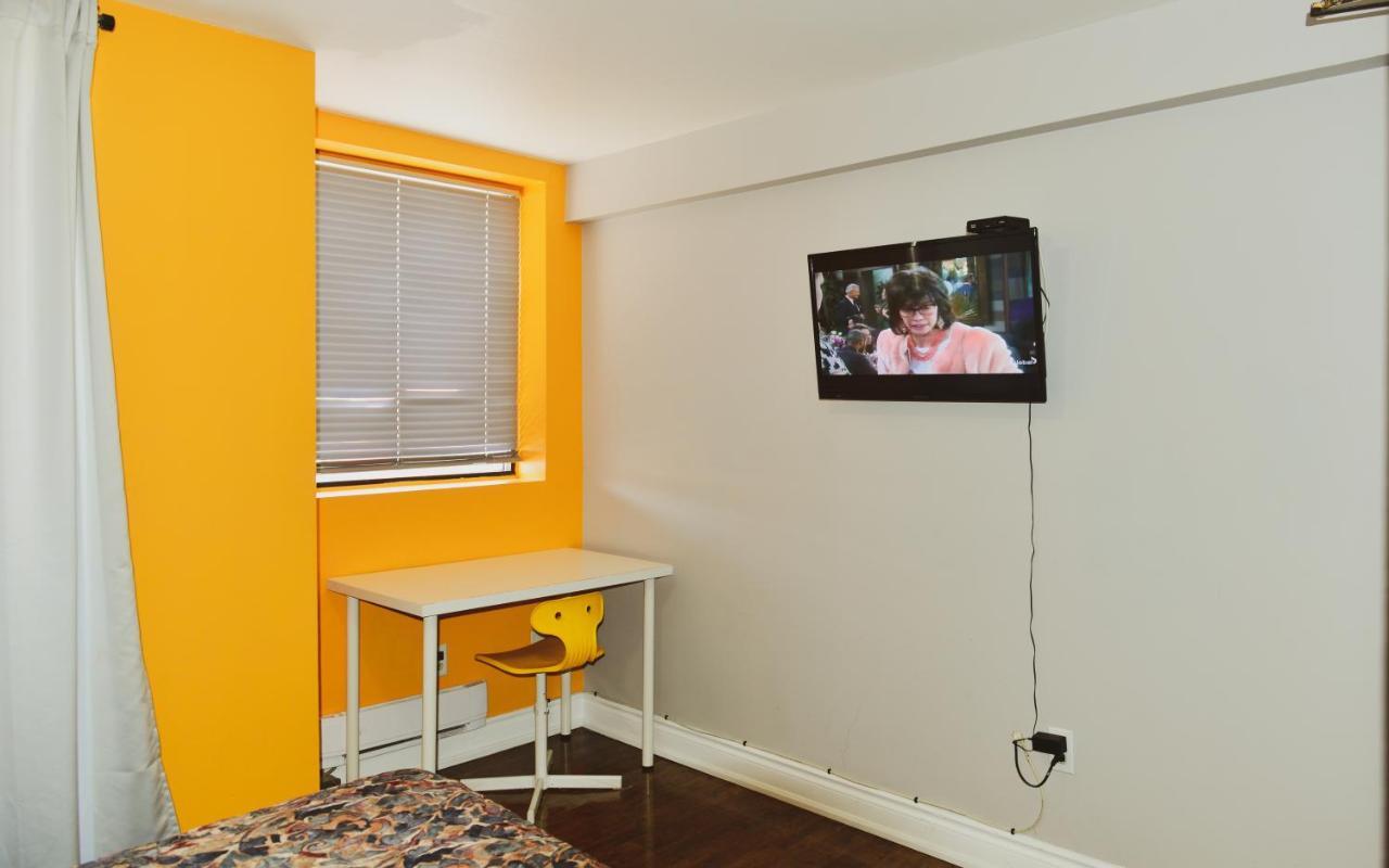 Kensington College Backpackers Hostel โตรอนโต ภายนอก รูปภาพ
